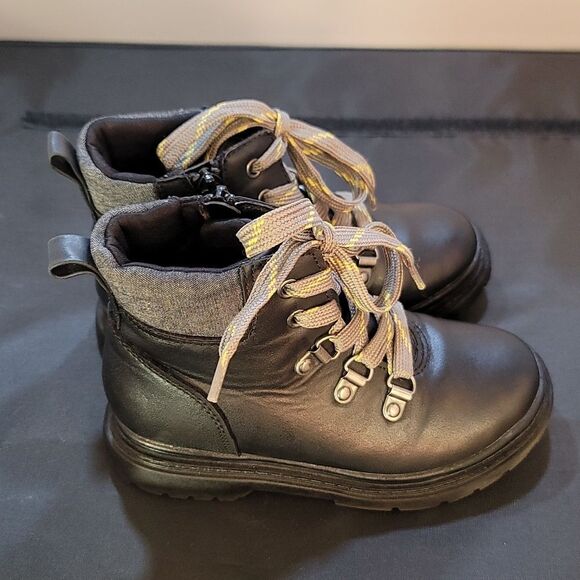 CAT&JACK LACE UP CLOSURE ROUND TOE TODDLER BOOT - Picture 9 of 14